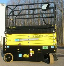 सिज़र लिफ्ट व्हील्ड सिज़र लिफ्ट AIRO X 12 EN