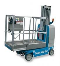 टेलीस्कोपिक बूम लिफ्ट व्हील्ड टेलीस्कोपिक बूम लिफ्ट Genie GR-15 Runabout
