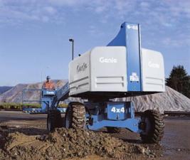 टेलीस्कोपिक बूम लिफ्ट व्हील्ड टेलीस्कोपिक बूम लिफ्ट Genie S-40
