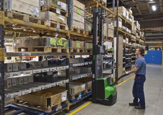 पैलेट स्टेकर वॉकी स्टेकर Cesab S 220
