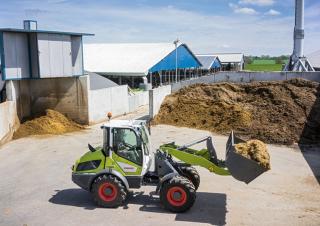 यार्ड लोडर Claas Torion 639