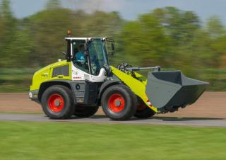 यार्ड लोडर Claas Torion 644 Sinus