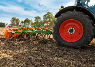कल्टीवेटर Amazone Cenius 3003 Super