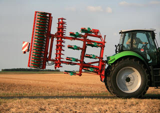 कल्टीवेटर Kverneland CLC Evo 250