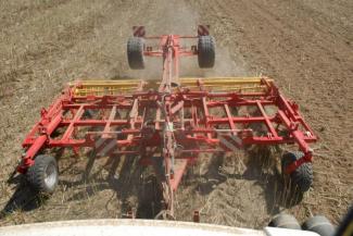 कल्टीवेटर Pöttinger Synkro 6003 T
