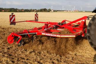 कल्टीवेटर Horsch Terrano 4 FX
