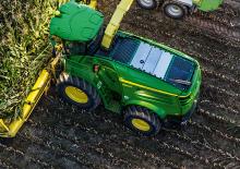 2WD फोरेज हार्वेस्टर John Deere 8800