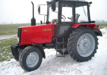 2WD ट्रैक्टर Belarus 570