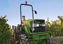 4WD ट्रैक्टर John Deere 5080 GV