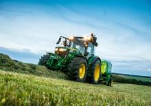 4WD ट्रैक्टर John Deere 5115R