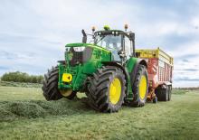 4WD ट्रैक्टर John Deere 6130M