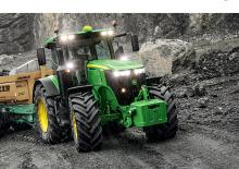 4WD ट्रैक्टर John Deere 7280 R