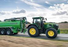 4WD ट्रैक्टर John Deere 7R 330