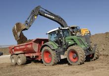 4WD ट्रैक्टर Fendt 824 Vario SCR