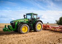 4WD ट्रैक्टर John Deere 8R 410  