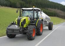 4WD ट्रैक्टर Claas Elios 220