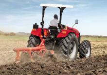 4WD ट्रैक्टर Case IH Farmall 80 JXM