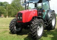 4WD ट्रैक्टर Massey Ferguson MF 2435 GE Kompakt