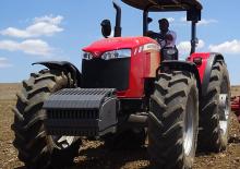 4WD ट्रैक्टर Massey Ferguson MF 6711 