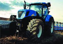 4WD ट्रैक्टर New Holland T 7040 (700)