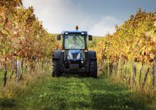 4WD ट्रैक्टर New Holland T4.80 LP
