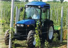 4WD ट्रैक्टर New Holland TN 80 F DT (101/100)