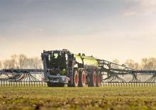 4WD ट्रैक्टर Claas Xerion 4200 Saddle Trac 