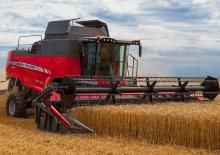 कंबाइन हार्वेस्टर Massey Ferguson Beta 7370 PLI