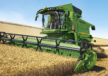 कंबाइन हार्वेस्टर John Deere T 670 i HM