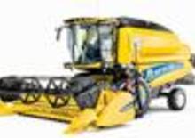 कंबाइन हार्वेस्टर New Holland TC 5050