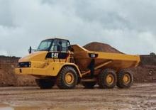आर्टिकुलेटेड डंप ट्रक Caterpillar 725