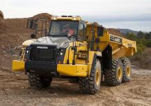 आर्टिकुलेटेड डंप ट्रक Komatsu HM400-5E0