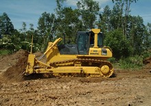 बुलडोजर Komatsu D65EX-16