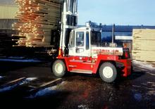 डीजल फोर्कलिफ्ट SVETRUCK 1560-33