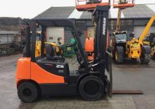 डीजल फोर्कलिफ्ट Doosan D25S-5