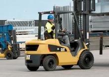 डीजल फोर्कलिफ्ट Caterpillar DP30N