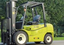 डीजल फोर्कलिफ्ट Clark GTS 20 D