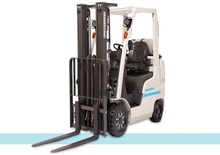 एलपीजी फोर्कलिफ्ट UniCarriers CF80