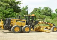 ग्रेडर Komatsu GD655-7