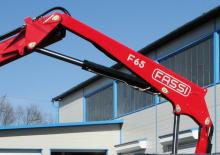 हाइड्रोलिक लोडिंग क्रेन Fassi F 65 AC 0.22 active