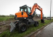 व्हील एक्सकेवेटर Doosan DX57W-5
