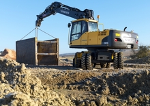 व्हील एक्सकेवेटर Volvo EW210C