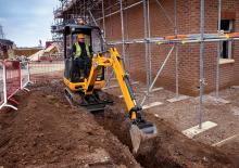 मिनी एक्सकेवेटर JCB 8014