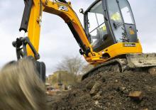 मिनी एक्सकेवेटर JCB 8025 ZTS