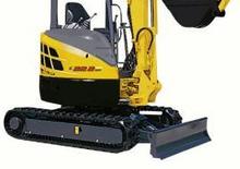 मिनी एक्सकेवेटर New Holland E22.2SR