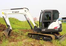 मिनी एक्सकेवेटर Bobcat E58