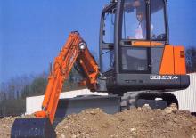 मिनी एक्सकेवेटर Pel-Job EB 25.4