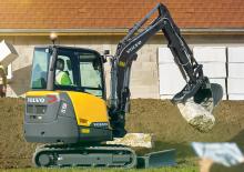 मिनी एक्सकेवेटर Volvo EC35D