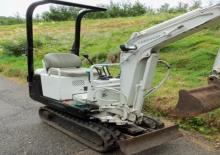 मिनी एक्सकेवेटर Takeuchi TB 007