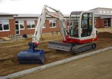 मिनी एक्सकेवेटर Takeuchi TB 135